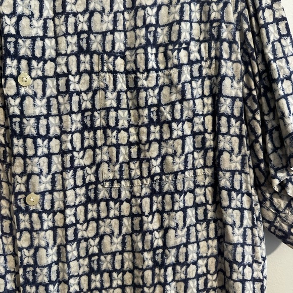 Crazy Horse Men's Button up Shirt Blue white Geometric print Rayon Size L GUC - Picture 2 of 10